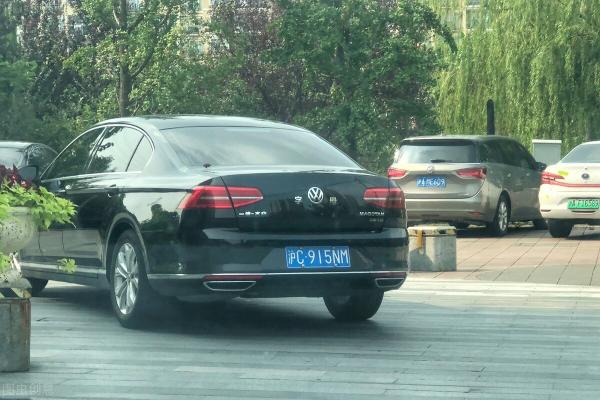 一块沪a牌照多少钱（沪C牌照的地位明明不如外地车）