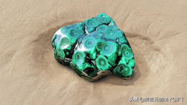 捡了个苹果6能卖多少钱（45亿年前古老陨石坠落沙漠）