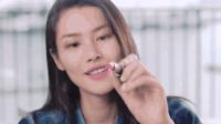 奚梦瑶口红套盒多少钱（何穗晒50只口红）