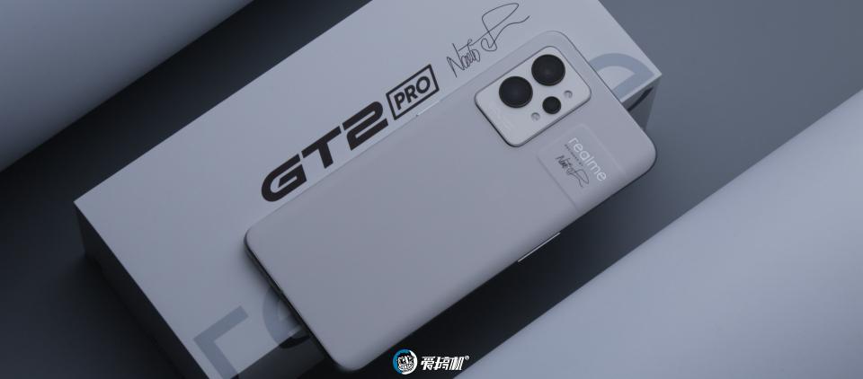 红米note2钢化膜多少钱（全靠同行衬托）