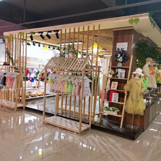 开个童装店进货多少钱（新手创业品牌折扣童装店多久能够回本）