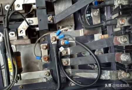 電機霍爾壞了換多少錢（老電工辛辛苦苦查了3個半小時的故障）
