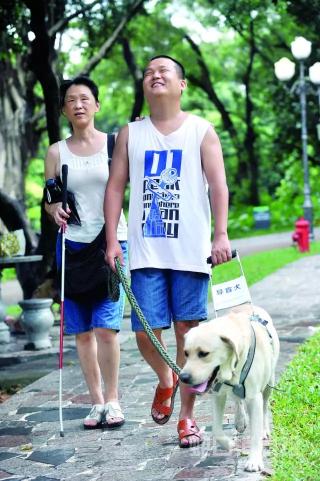 羞羞的鐵拳門(mén)票多少錢(qián)（為了看一部電影）