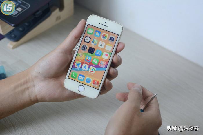 蘋果5s屏幕排線多少錢（服役了5年的iPhone）