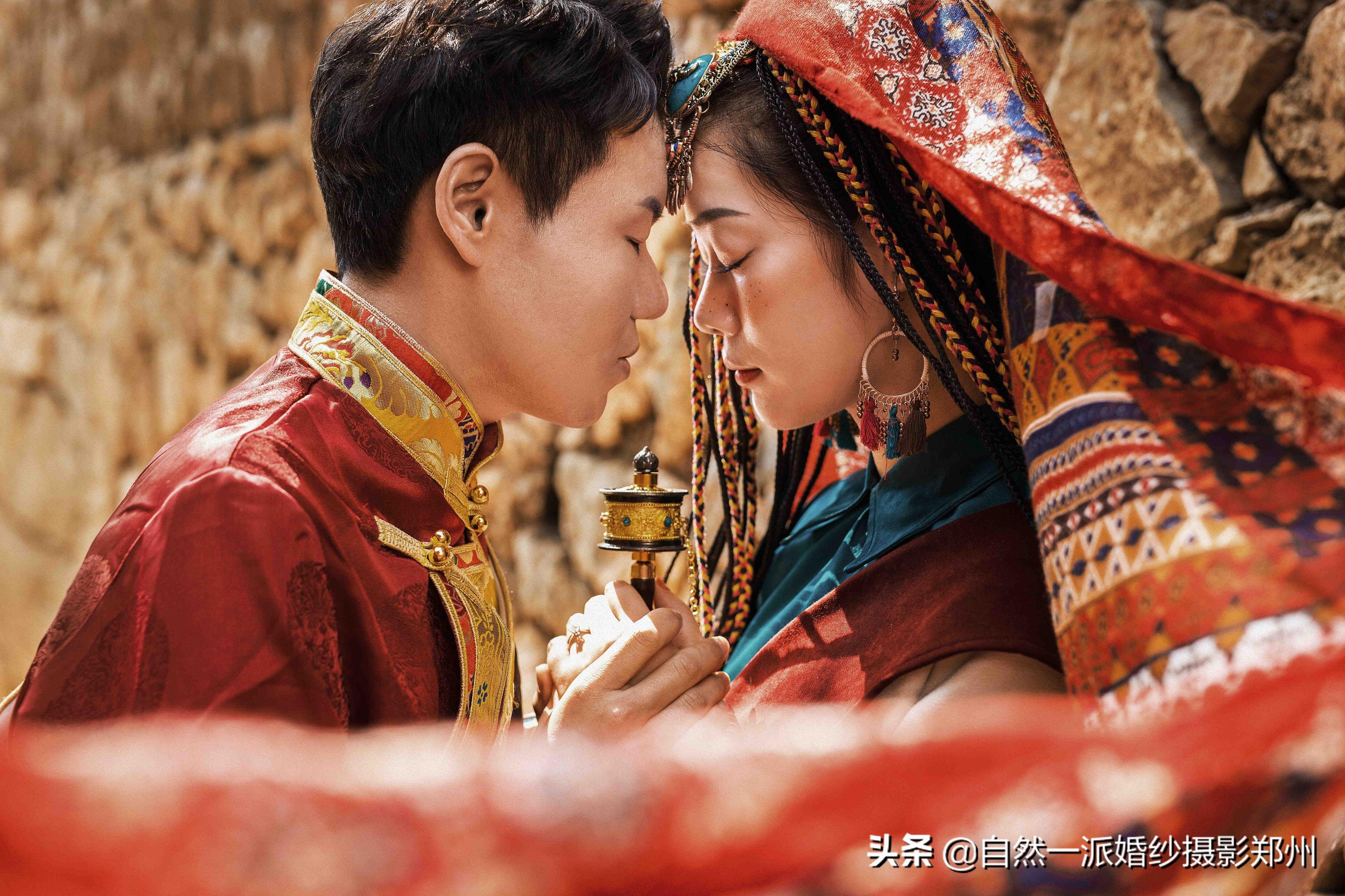婚纱摄影价格表（郑州拍婚纱照的价格）