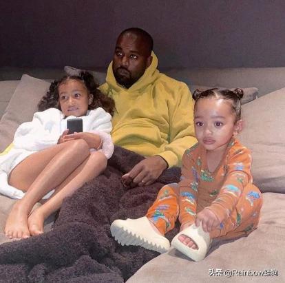nb拖鞋多少钱一双（今年夏天不穿Yeezy）