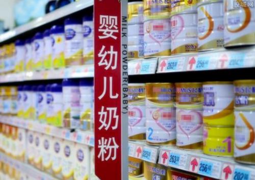 婴幼儿奶粉价格（给娃买奶粉只选）