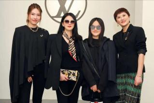 lv围巾价格及图片（李湘母女再度凭豪气出圈）