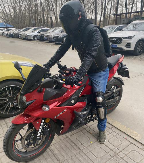 gsx250价格（3万内最适合圆机车梦的仿赛街车）