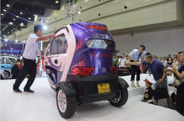 金彭電動(dòng)三輪車價(jià)格及圖片（售價(jià)4500起）