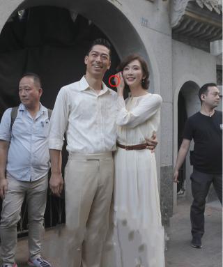 钻石价格表（林志玲婚礼豪华行头曝光）