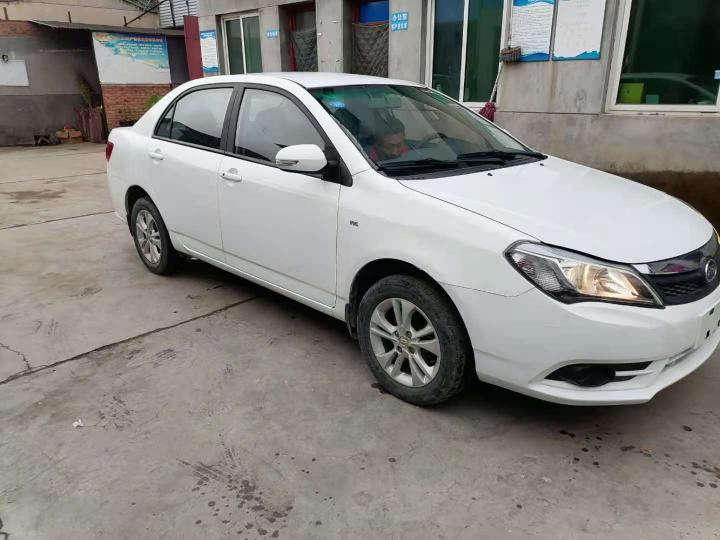 二手比亚迪f3价格（二万多买辆国产二手车）