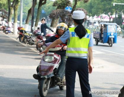 全封閉燃油三輪摩托車價格（已明確）