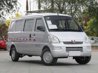 五菱加长版面包车图片及价格（五菱荣光加长封窗车）