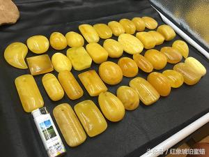 天然琥珀價格多少錢一克（琥珀蜜蠟多少錢一克）