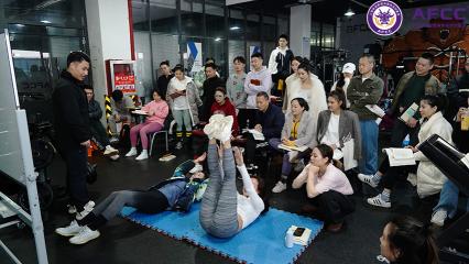 国职健身教练证书价格（健身教练资格证书需要多少钱呢）