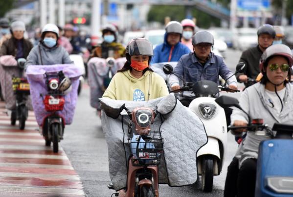 電動車價格1000左右的（不用駕照）