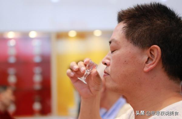 西凤华山论剑10年价格（白酒别只存老酒）