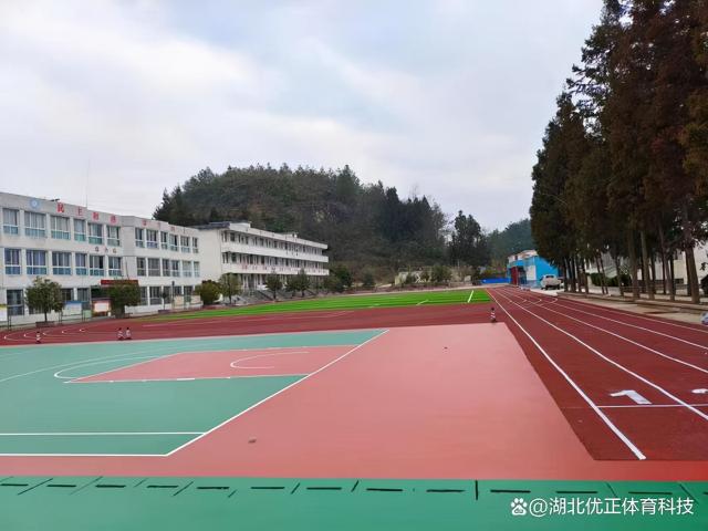 篮球场价格（室内篮球场一般多少钱）