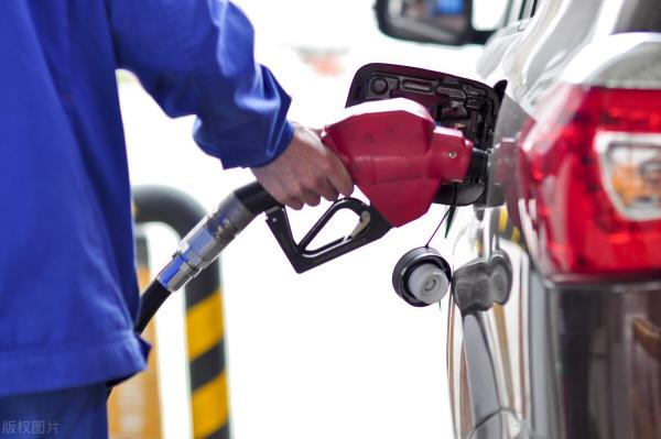 今日汽油价格多少钱一升（2022年油价调整一览表）
