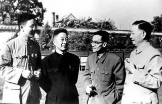 男土凉皮鞋图片价格（七八十年代的上海年轻人时尚）