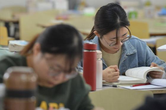 研究生考试多少钱（2022研究生迎来2个坏消息）