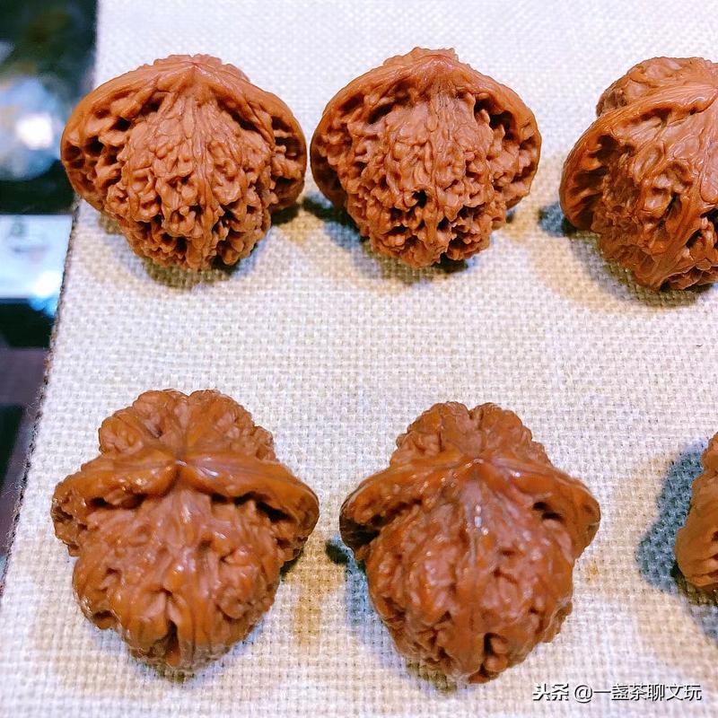 盘核桃价格（文玩核桃应该怎么玩）