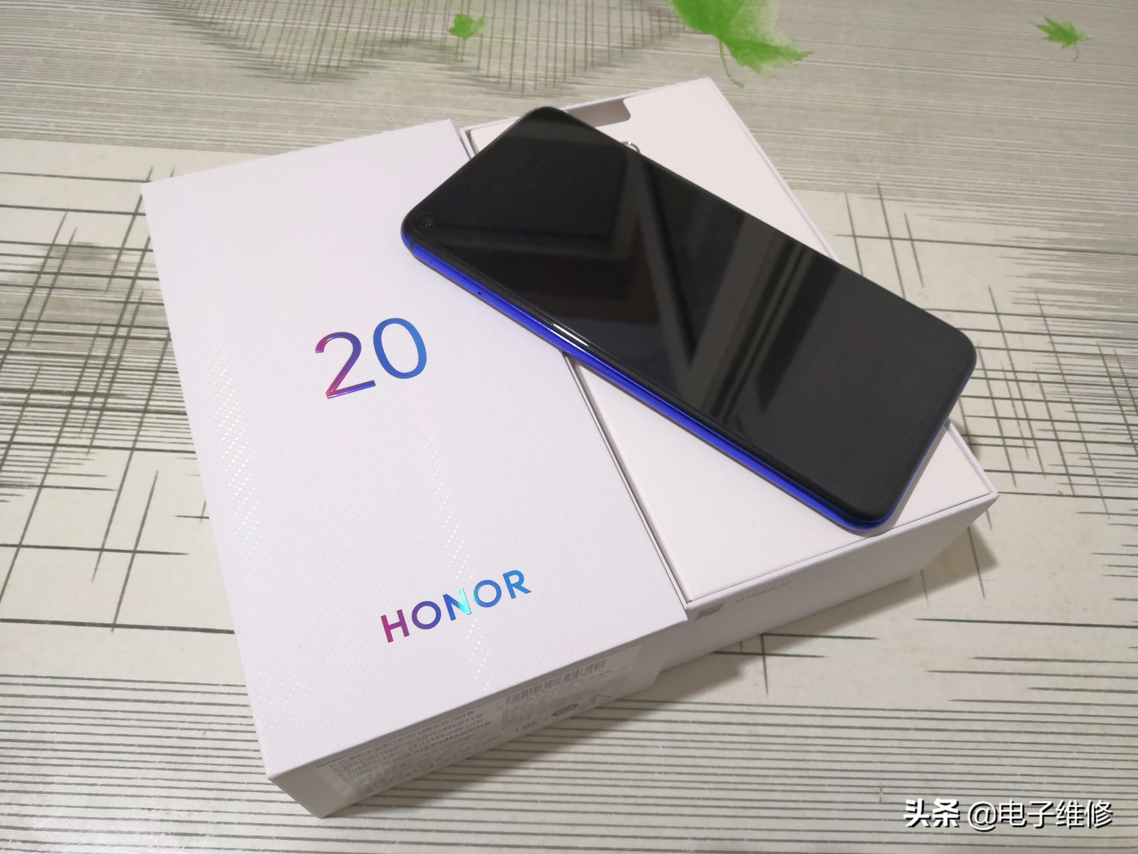 华为荣耀20价格（一文让你明白华为荣耀20是否值得购买）
