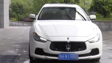 玛莎拉蒂租一天大概多少钱（小伙租玛莎拉蒂接女友装排面）