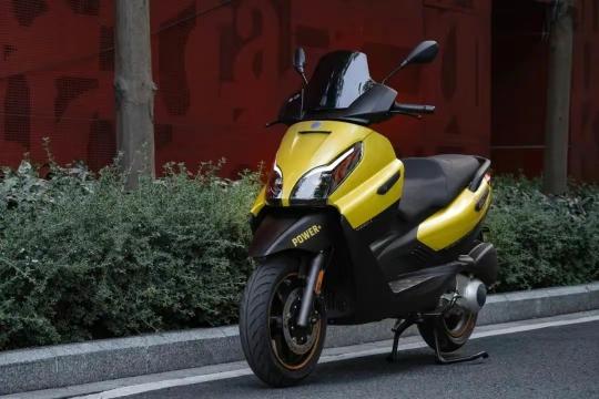 光阳250踏板摩托车价格（2万）