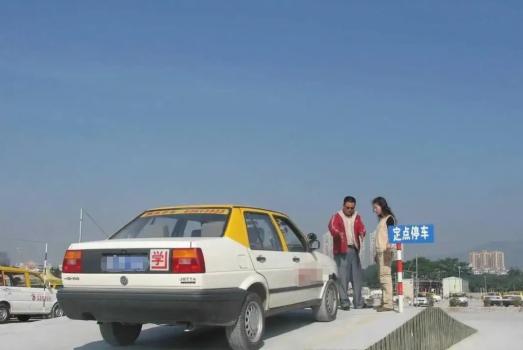 一般双眼皮多少钱（割双眼皮）