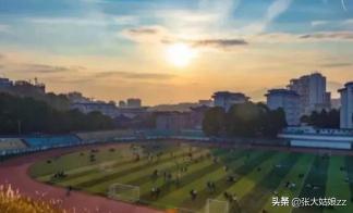 学习计算机需要多少钱（学费一年12000）
