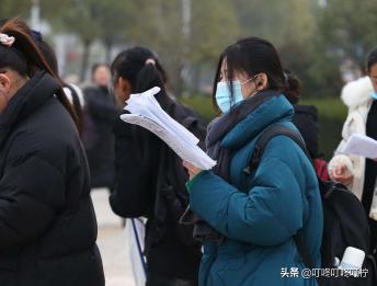 考研一年费用多少钱（研究生学费或将上涨至6万多）