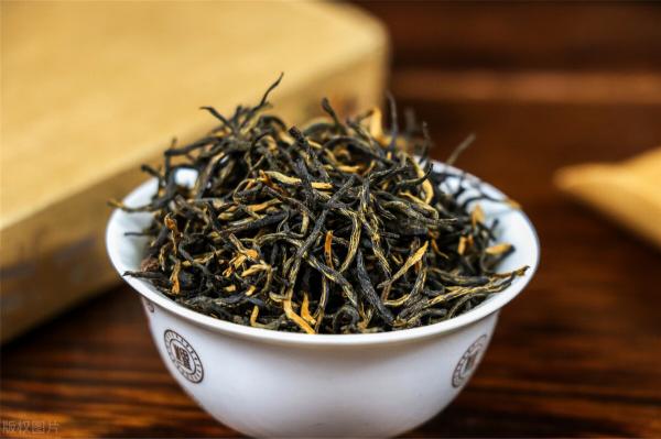 鸿雁英红九号茶价格表（中国最有名的5种红茶分别有什么特点）