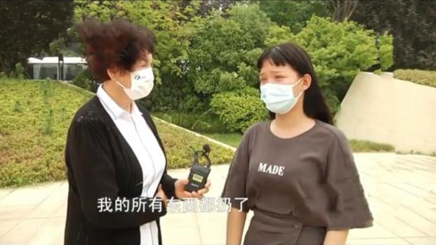 哪里割双眼皮多少钱（儿媳工作在酒吧）