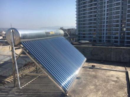 换一个太阳能水箱多少钱（曾红极一时的太阳能热水器）