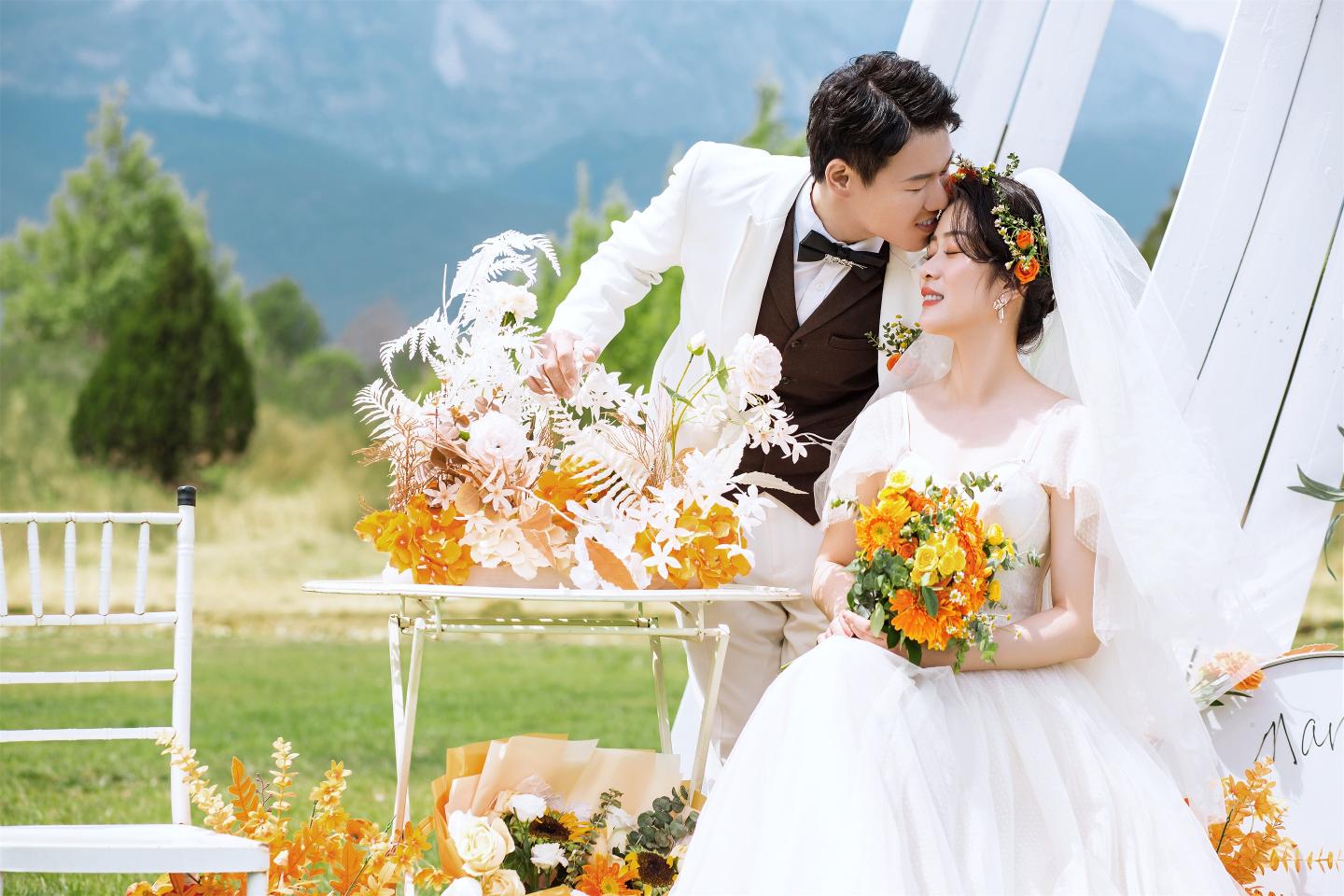 婚礼照相价格（郑州婚纱照团购）