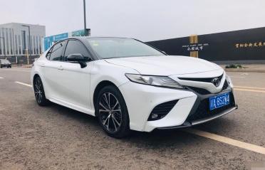 凱美瑞全車噴漆多少錢（23萬(wàn)提了輛豐田凱美瑞）