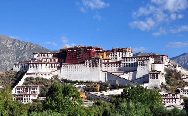西藏旅游多少錢（去西藏大概要花多少錢）