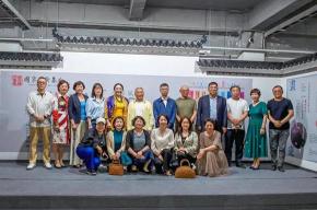 杨国喜珐琅彩作品价格（瓷韵悠悠）