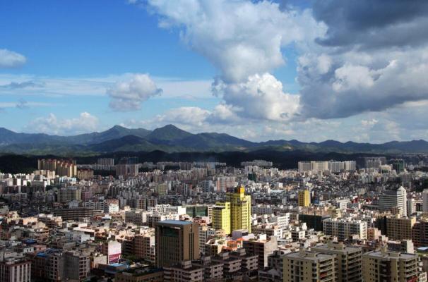 化州中火嶂门票价格（广东旅游业最不愠不火的6个县市）