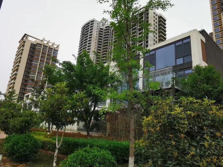 拿房要交多少钱（房产过户需要什么手续和费用）