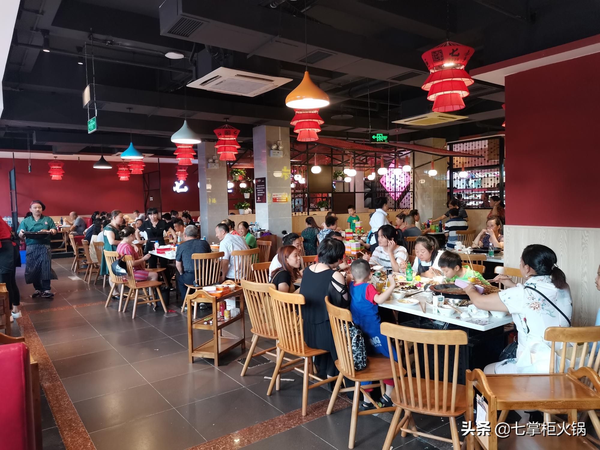 开自助火锅店需要多少钱（四川自助火锅开店大概需要多少钱）