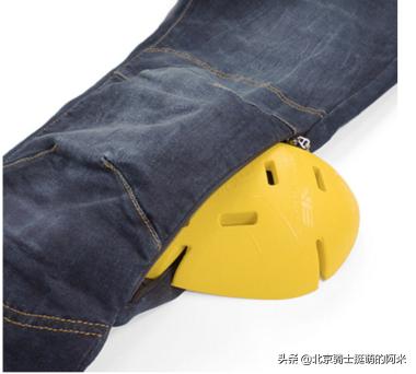 护膝图片价格表(护膝护具如何选择)
