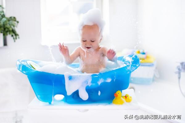 婴儿店加盟需要多少钱（婴儿游泳洗澡馆加盟多少钱）