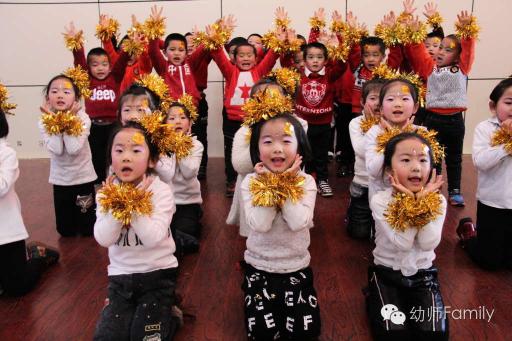 虫儿菲拉拉裤批发价格（幼儿园儿歌合集100首）