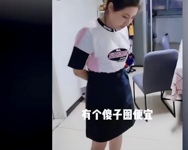 买一台跑步机多少钱（女子网购跑步机）