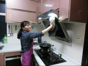 白天保姆一个月多少钱（43岁女人坦言）