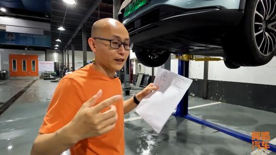 小车刹车油多少钱（开十万公里）
