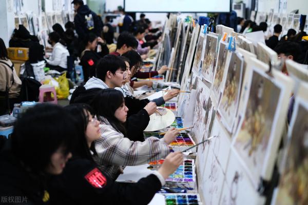 高中生学美术要多少钱（安徽艺术生综合分多少才能上一本）